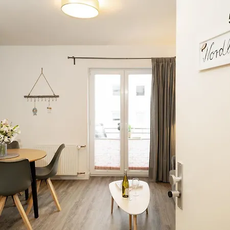 Haus Strandgefluester Nordlicht 아파트 그로미츠